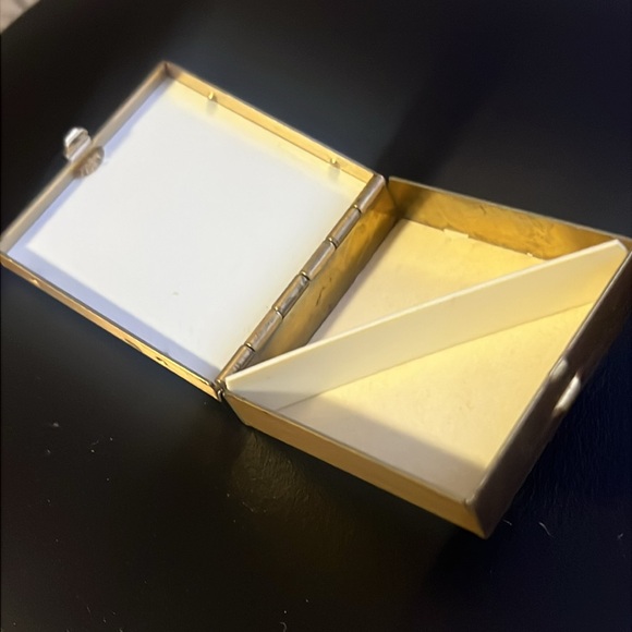 Vintage Bronze Needle Point Rose Floral Square Small Trinket Pill Box - Picture 11 of 11